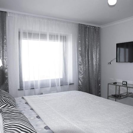 Lyra63 Large 80Sq M Top 14 Floor Šiauliai Eksteriør bilde